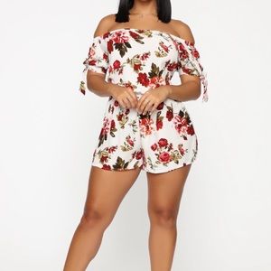 ✨ Forever A Lady Foral Romper ✨